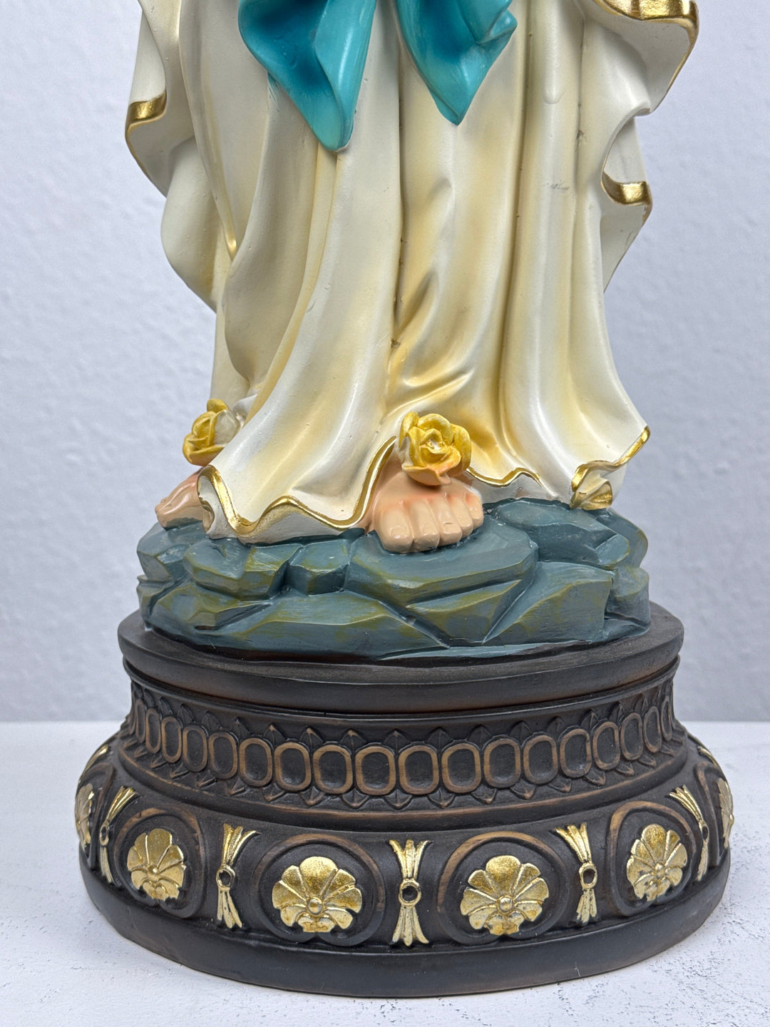 Unsere Liebe Frau von Lourdes Statue