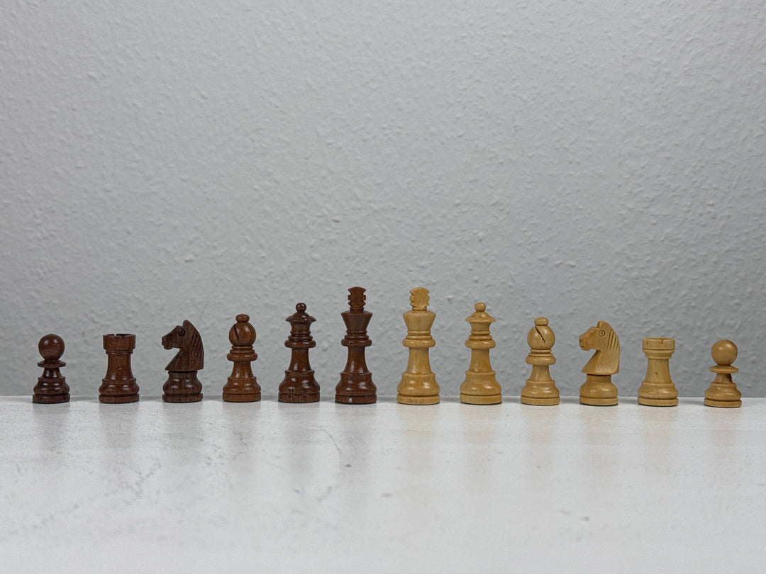 Schachset aus Holz mit Brett (Klein)
