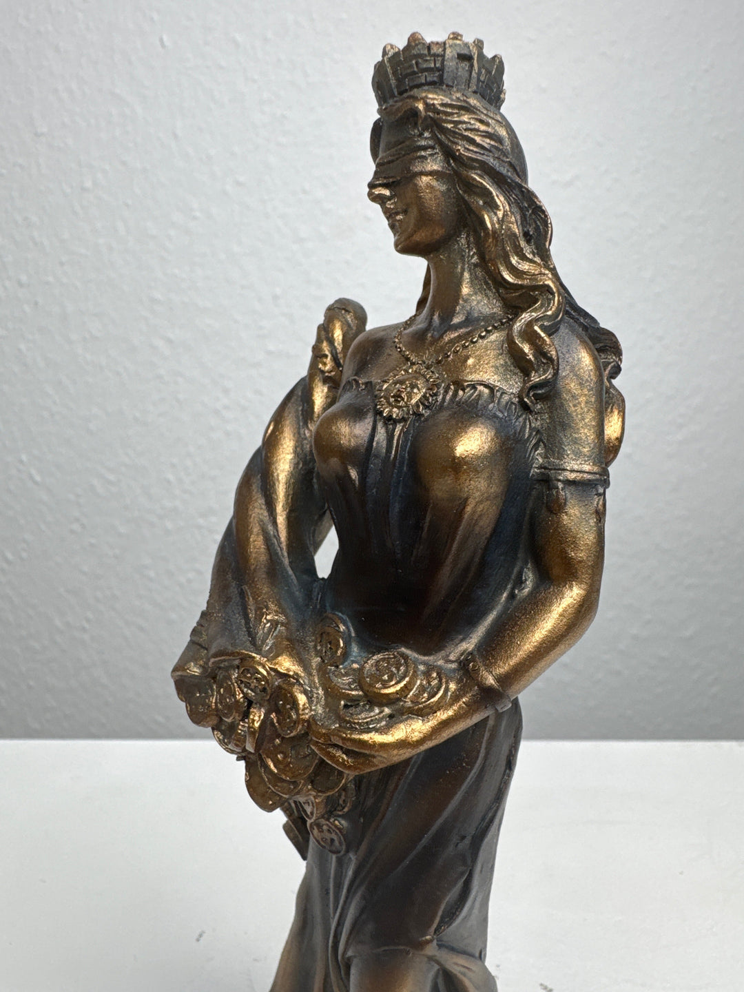 Fortuna Skulptur – Göttin des Glücks und Reichtums (Klein, Patinierte Bronzefigur)