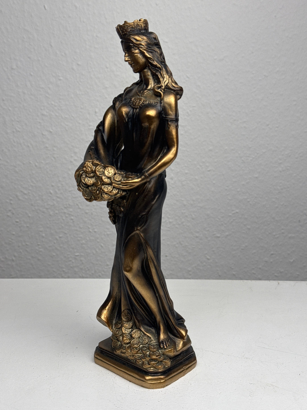 Fortuna Skulptur – Göttin des Glücks und Reichtums (Patinierte Bronzefigur)