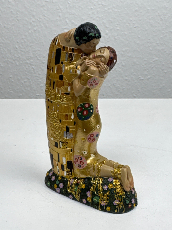 Liebes Skulptur – Der Kuss von Klimt (Klein, Liebespaar Statue)