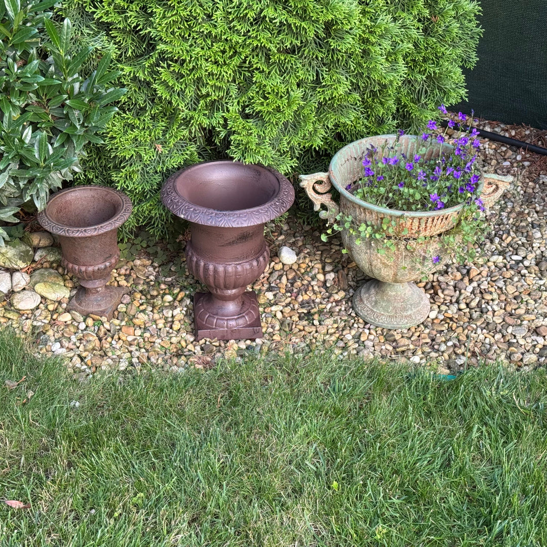 Gartentopf in Urnenform aus Gusseisen
