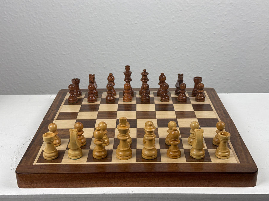 Schachset aus Holz mit Brett (Klein)