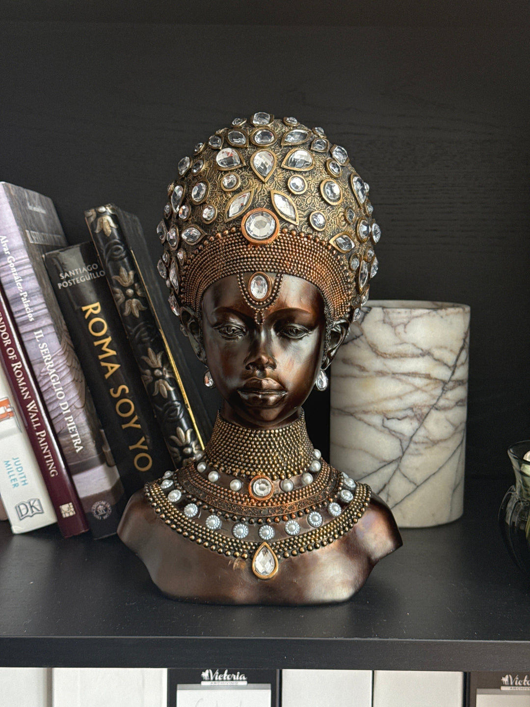 Majestätische Afrikanische Königin Büste (Bronzefinish)