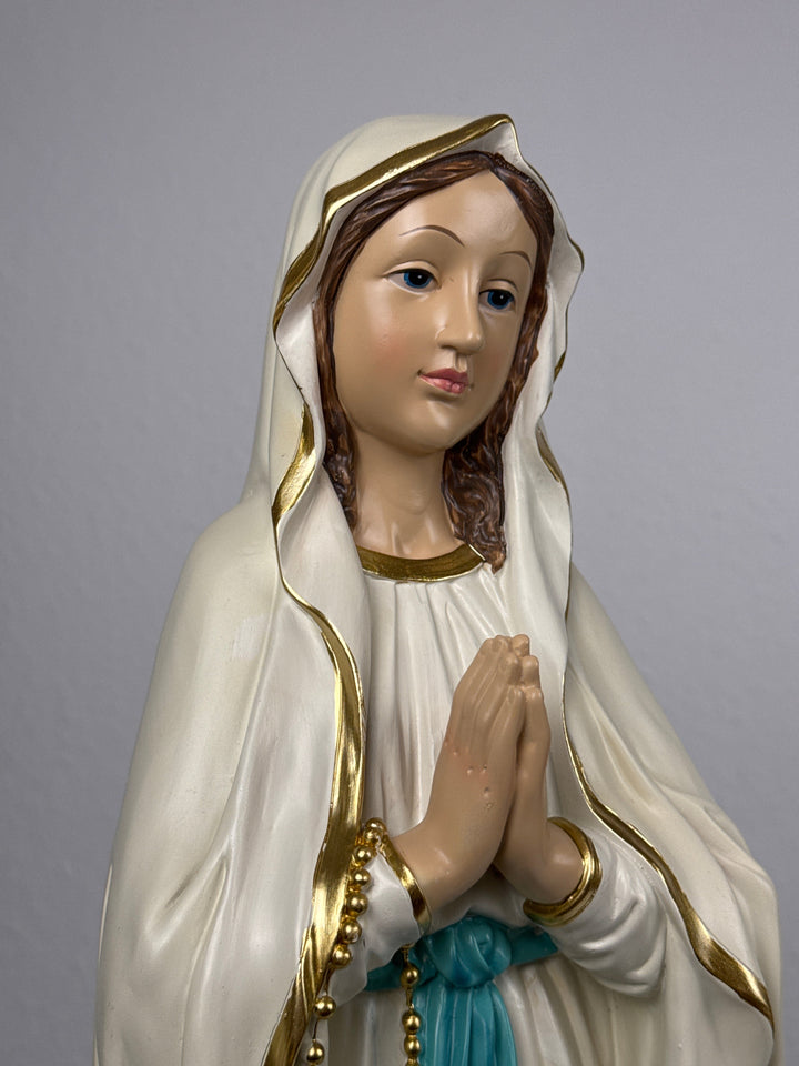 Unsere Liebe Frau von Lourdes Statue