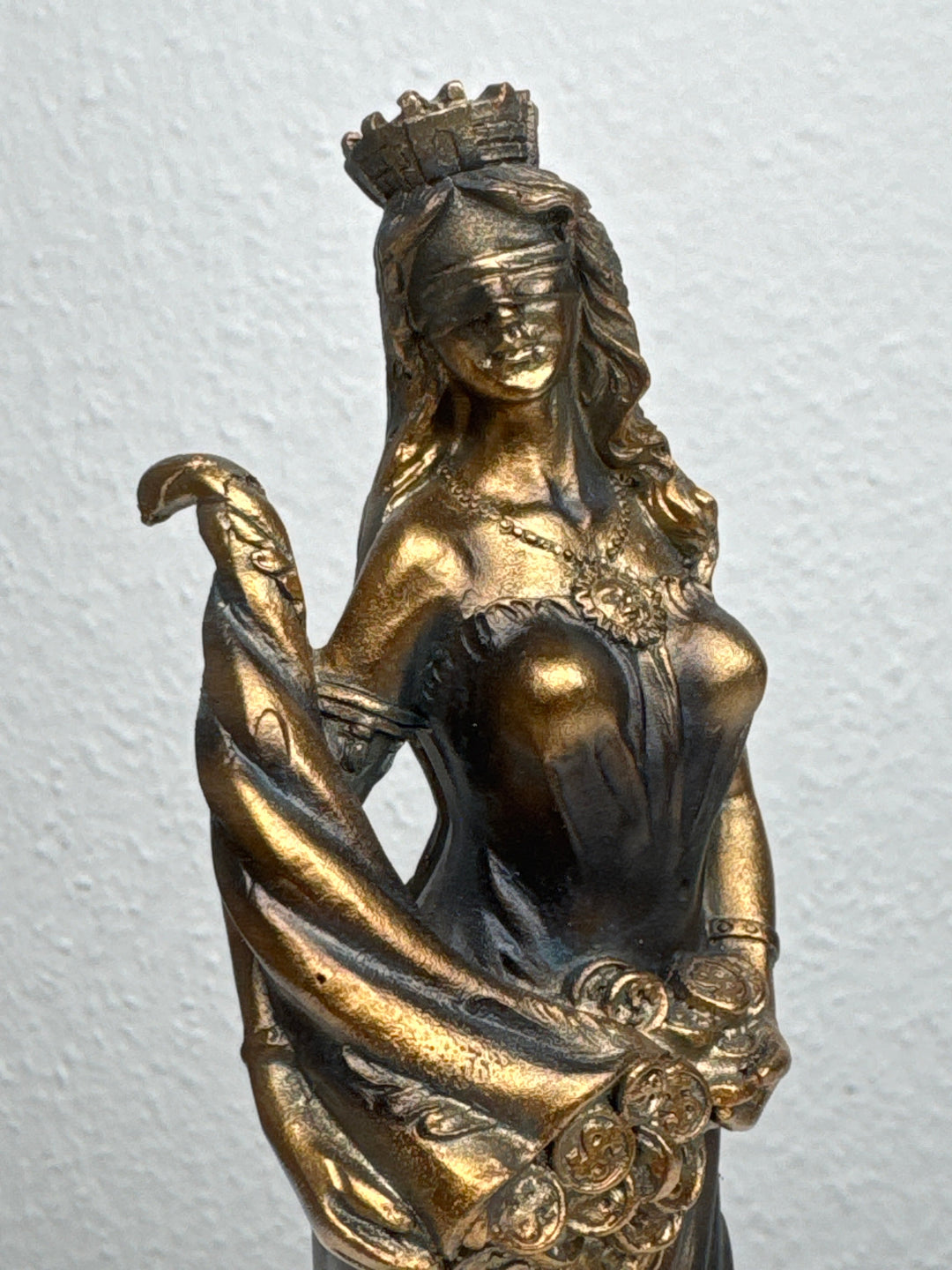 Fortuna Skulptur – Göttin des Glücks und Reichtums (Klein, Patinierte Bronzefigur)