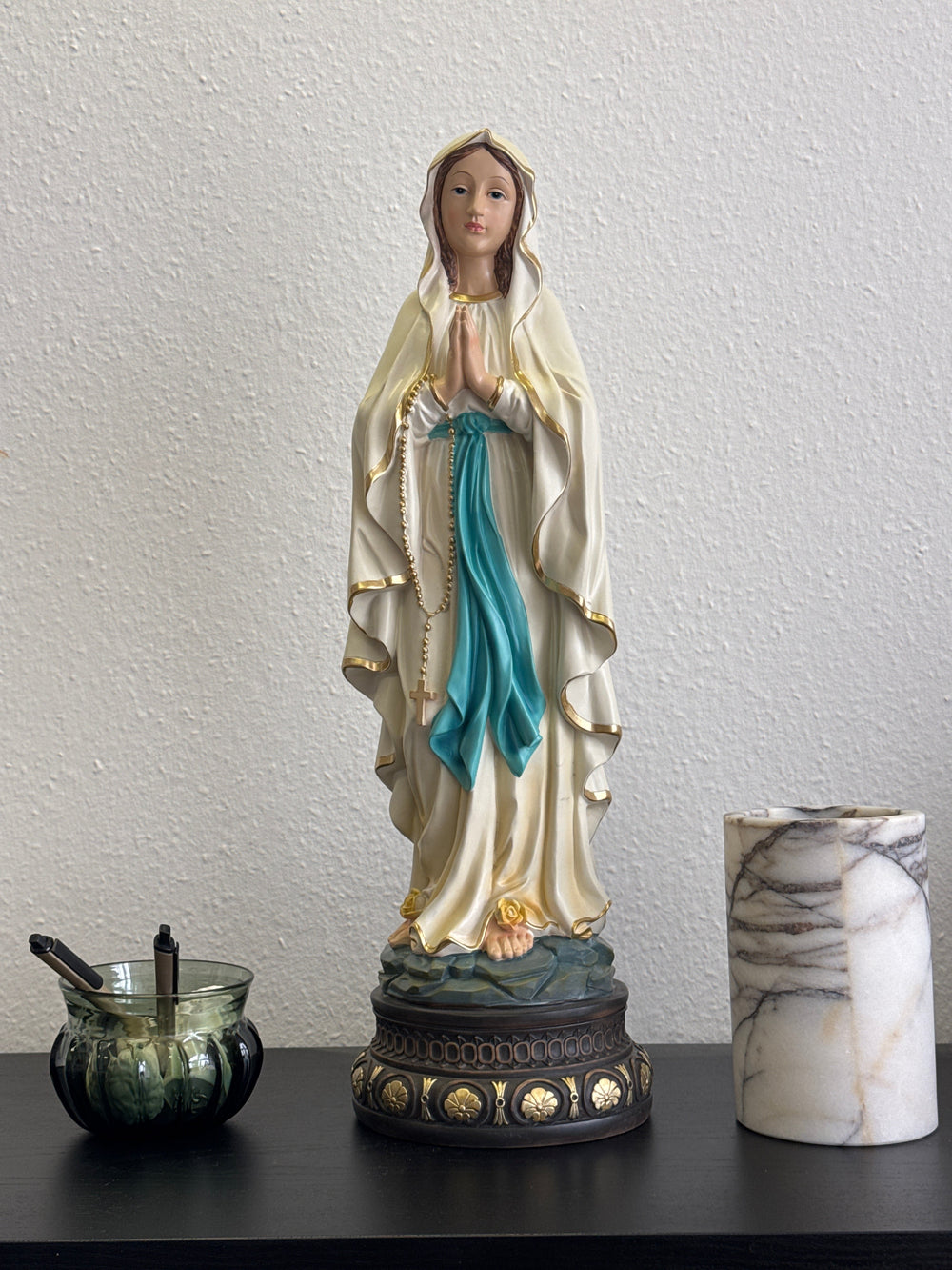 Unsere Liebe Frau von Lourdes Statue