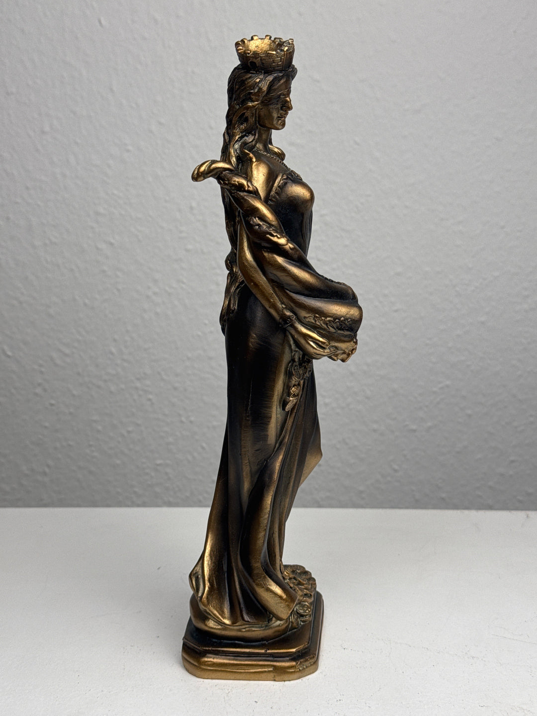 Fortuna Skulptur – Göttin des Glücks und Reichtums (Patinierte Bronzefigur)