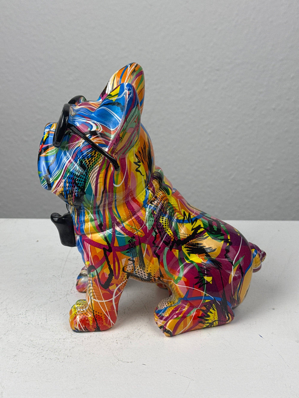 Bulldogge mit Fliege Statue (Graffiti Pop Art Skulptur)