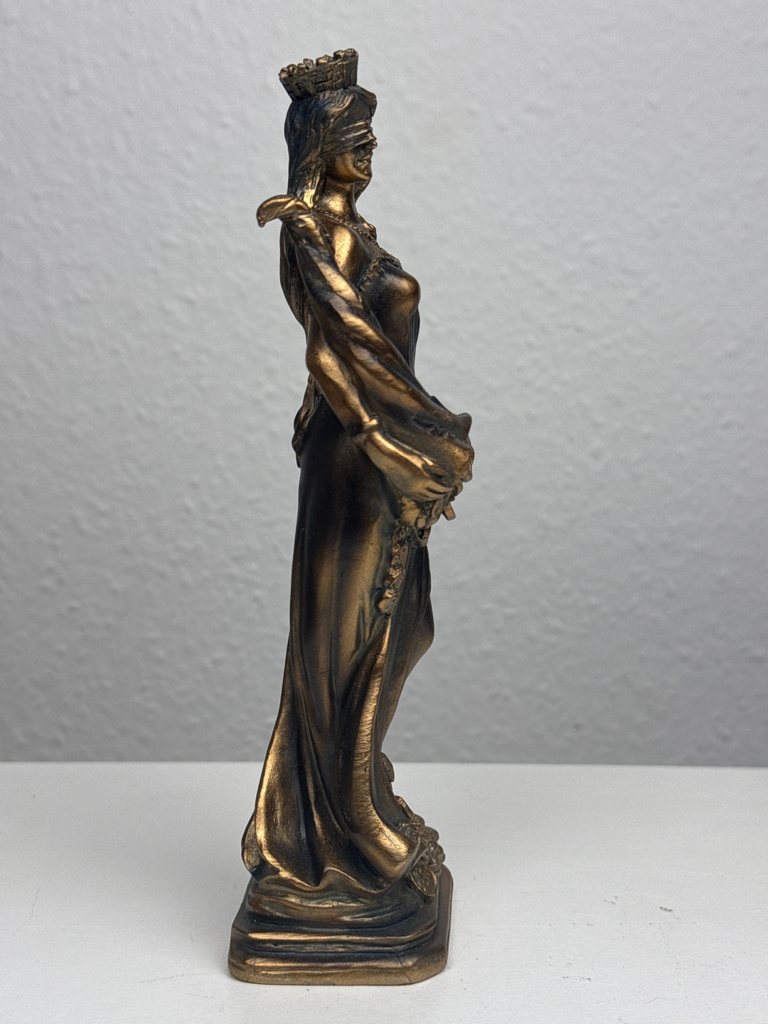 Fortuna Skulptur – Göttin des Glücks und Reichtums (Klein, Patinierte Bronzefigur)