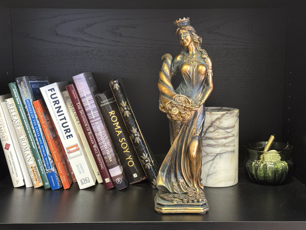 Lady Fortuna Statue – Griechische Göttin des Glücks (Patinierte Bronzefigur)