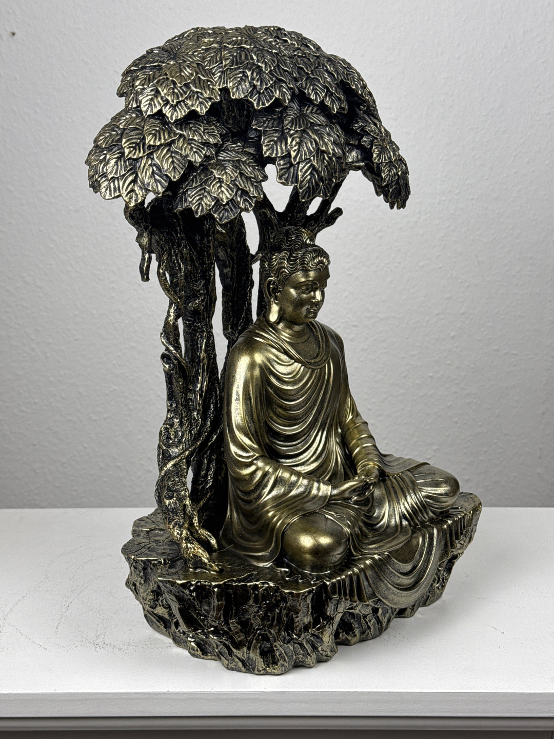 Buddha unter Bodhibaum Statue (Bronzefinish Skulptur)