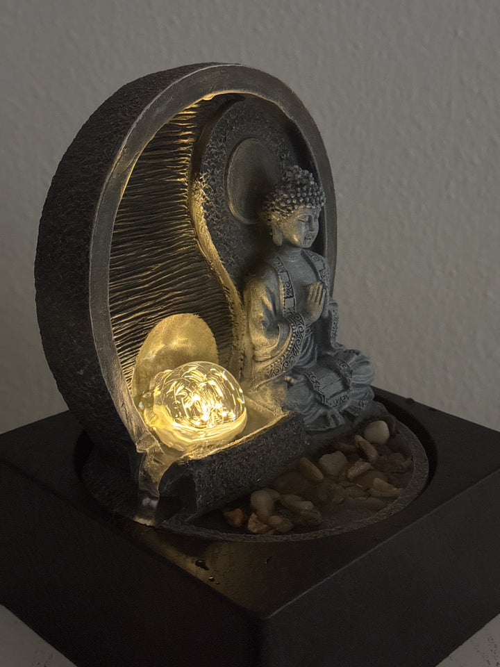 Buddha Brunnen für Innen – Zen Ruhe mit Licht und Wasserfluss