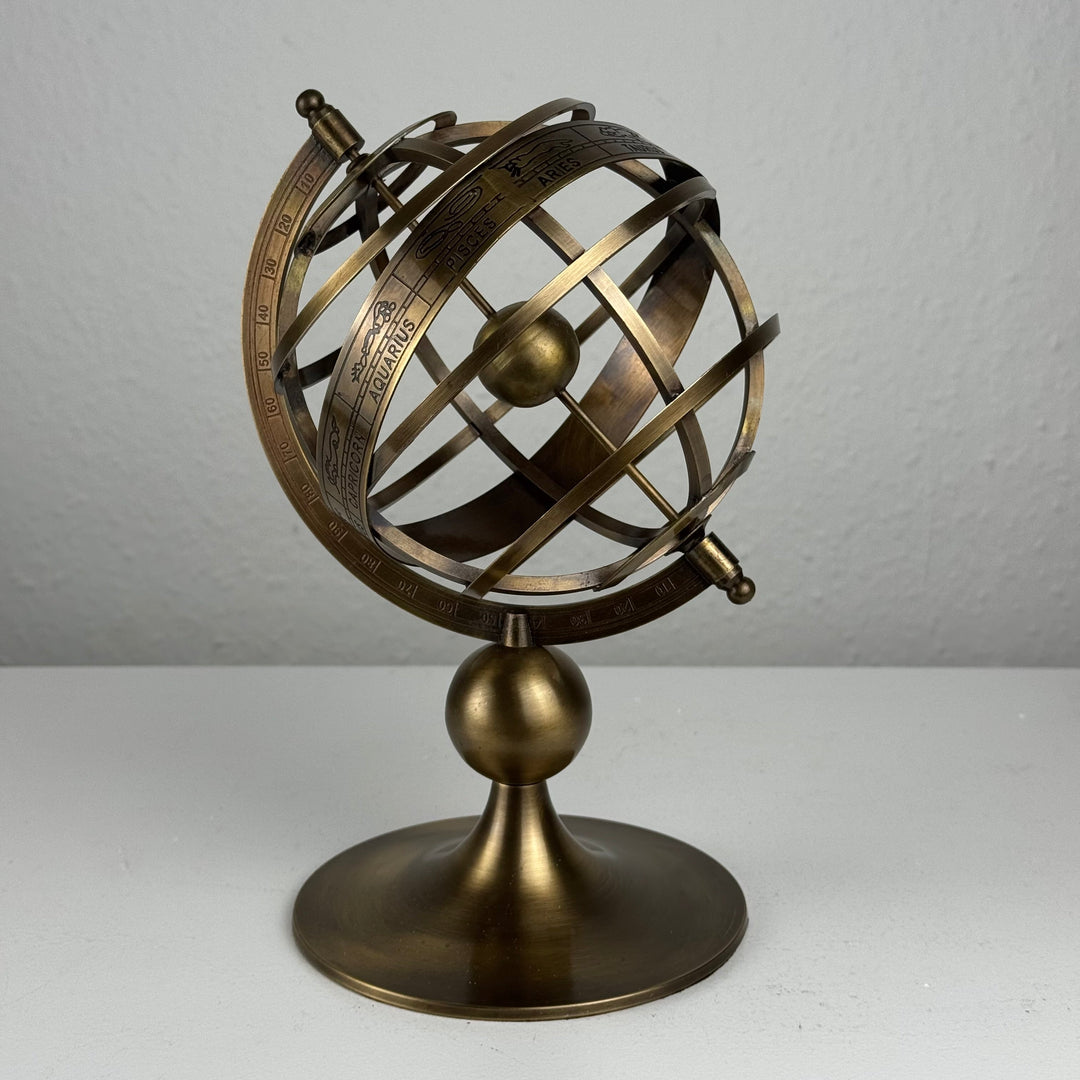 Kleine Armillarsphare aus Messing (Messingskulptur)