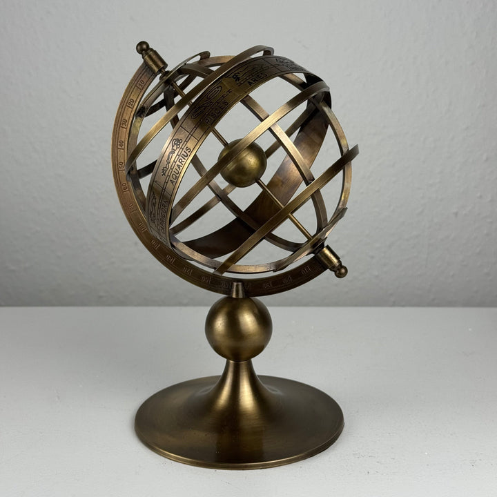 Kleine Armillarsphare aus Messing (Messingskulptur)