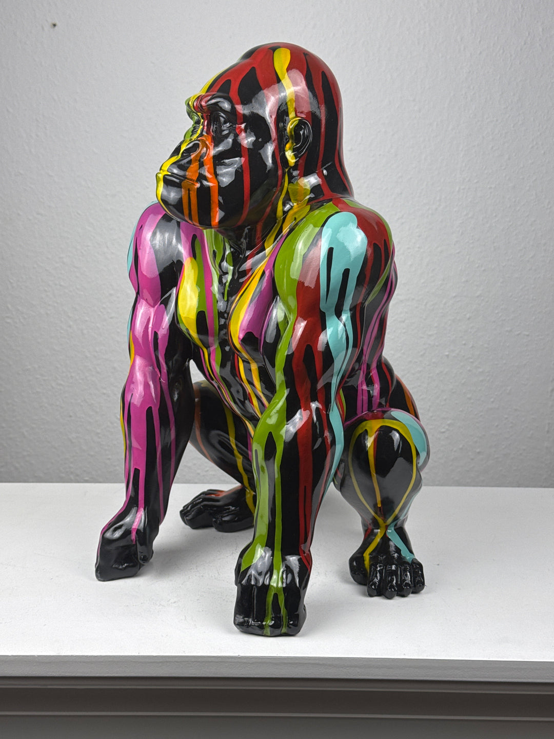 Gorilla Pop Art Statue (Moderne Spritzoptik)