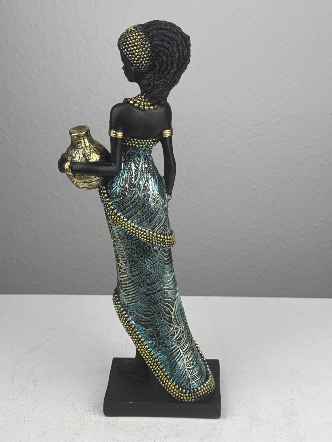 Afrikanische Frau Statue – Wasserträgerin Skulptur