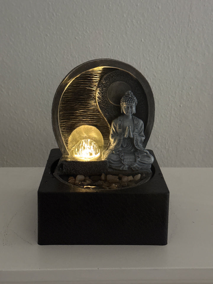 Buddha Brunnen für Innen – Zen Ruhe mit Licht und Wasserfluss