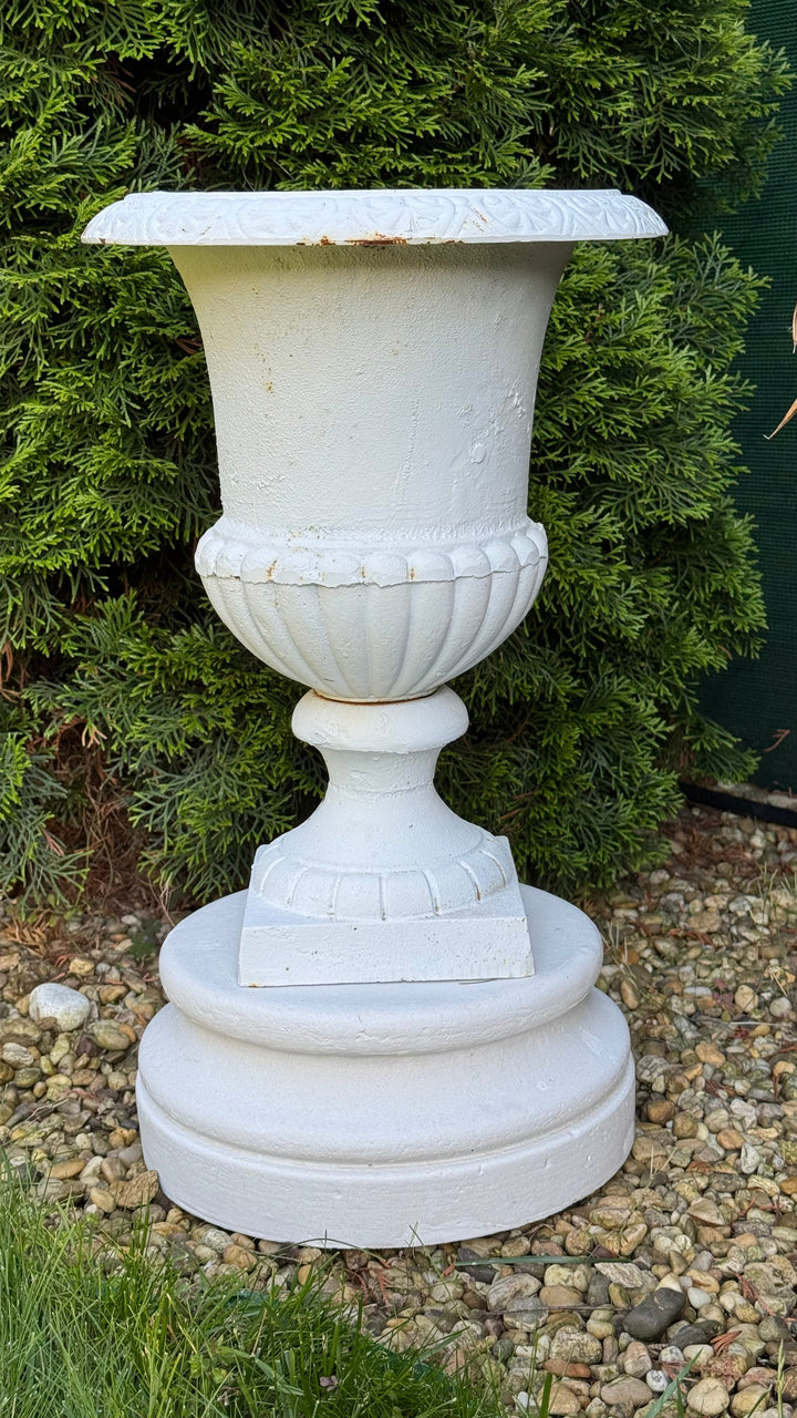 Runde Gartensockel im Paar – Statuenbasen