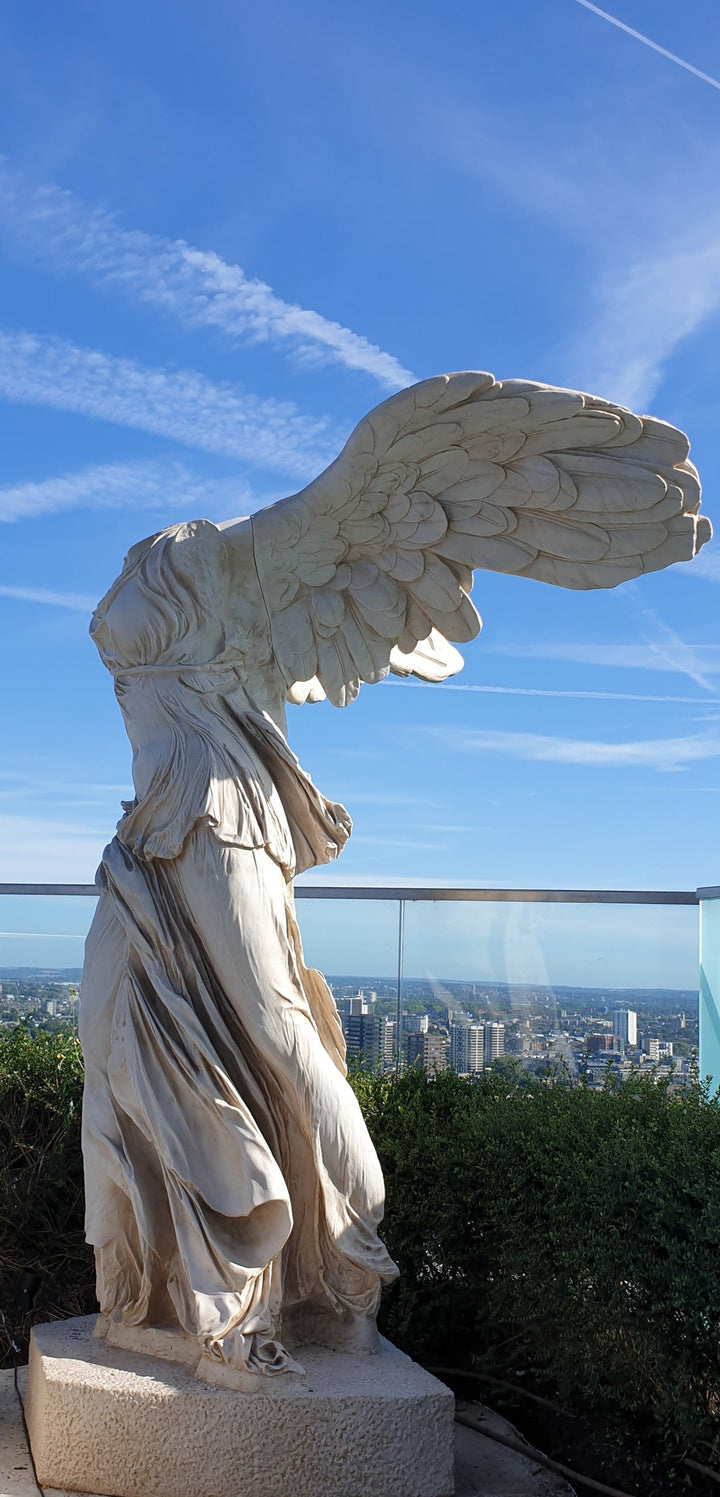 Nike Lebensgrosse Statue (Gross) – Gefluegelter Sieg von Samothrake