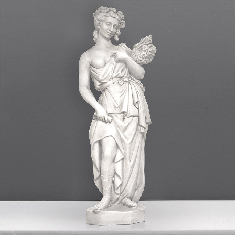 Sommergoettin Statue (Vier Jahreszeiten)