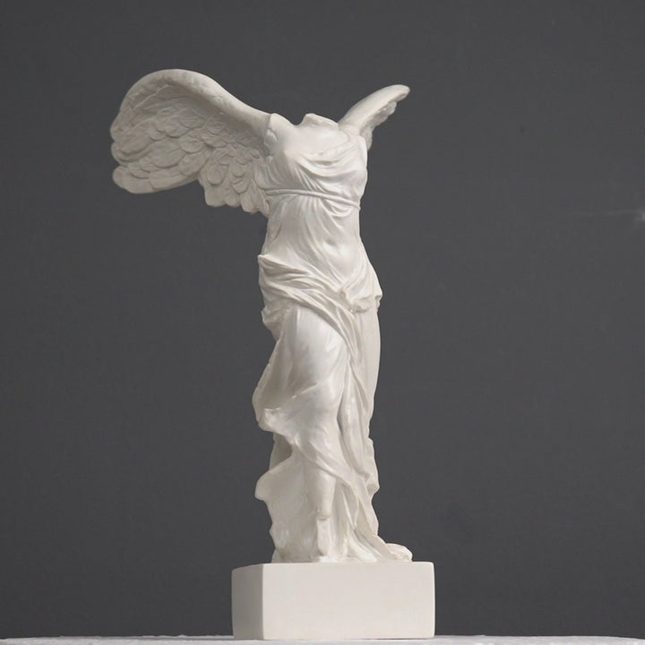 Nike Göttin des Sieges Statue (Kunstharz)