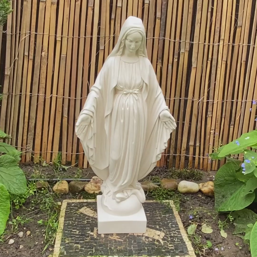 Jungfrau Maria Gartenstatue