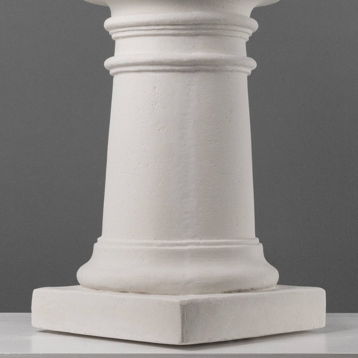 Dorische Säule – Gartensockel