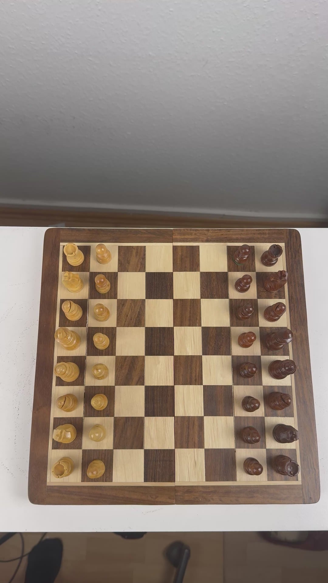 Schachset aus Holz mit Brett (Klein)