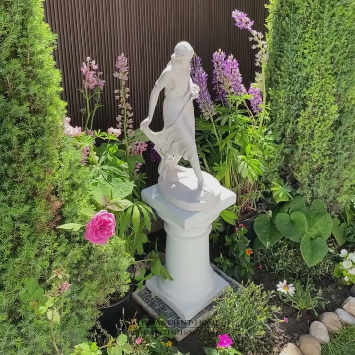 Dorische Säulen im Paar – Gartensockel