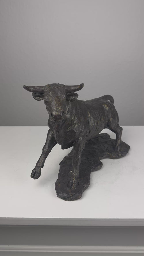 Stier Statue – Symbol für Stärke (Messing Schwarzfinish)