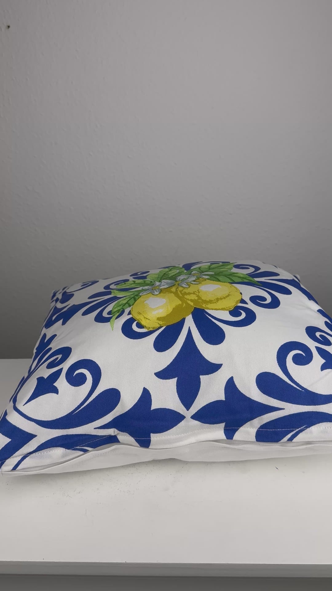 Zitronen Kissen mit Füllung – Mediterranes Blau