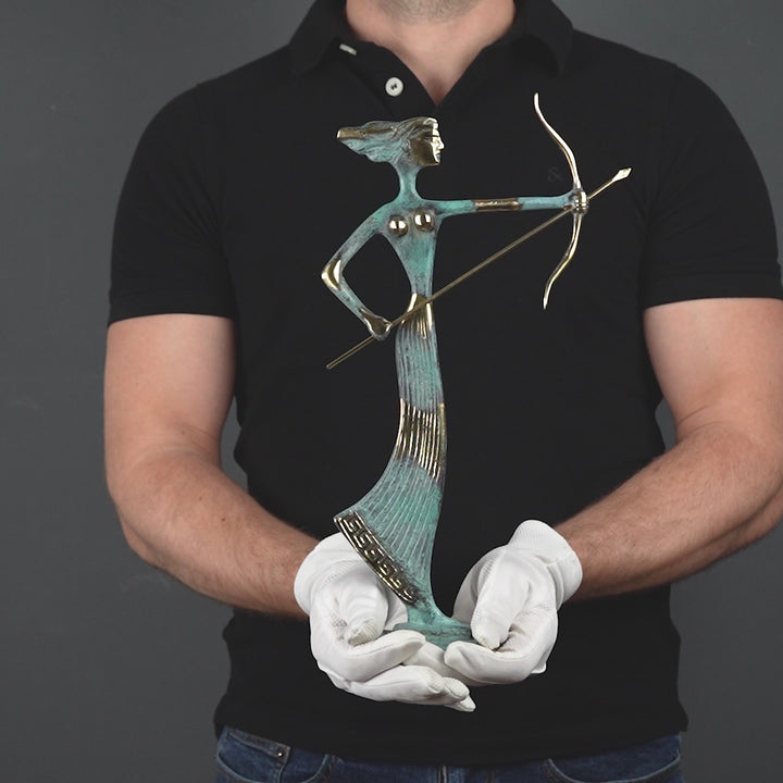 Artemis – Goettin der Jagd (Messing Skulptur)