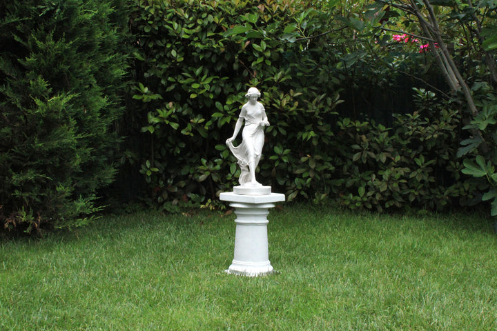 Dorische Säulen im Paar – Gartensockel