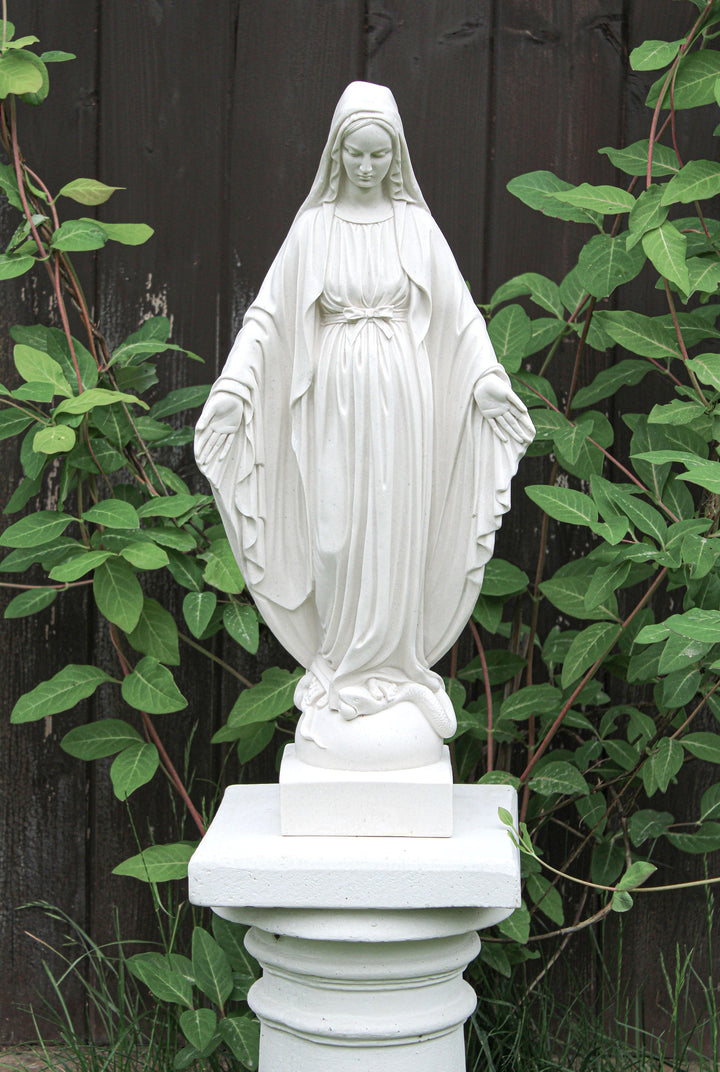 Jungfrau Maria Gartenstatue