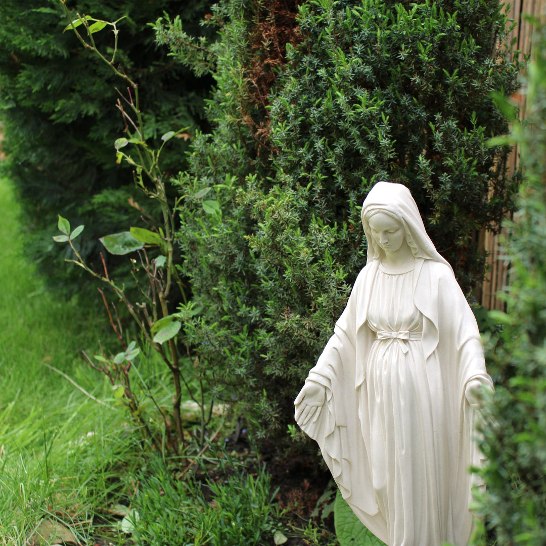Jungfrau Maria Gartenstatue